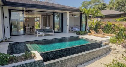 Casita Niaku by Wynwood House