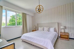 1 chambre, fer et planche à repasser, Wi-Fi, literie fournie