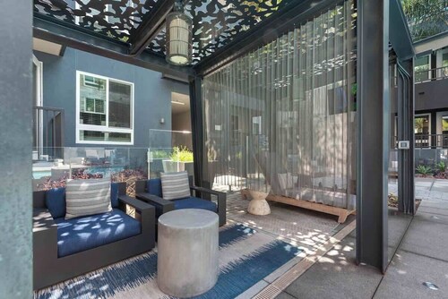 Charming, Peaceful Apartment Retreat in Griffith