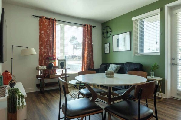 Unclassified image, 1 of 53, button