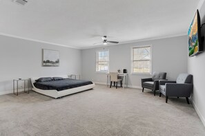 4 Schlafzimmer, Bügeleisen/Bügelbrett, Internetzugang, Bettwäsche