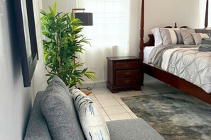 1 bedroom, iron/ironing board, internet, bed sheets