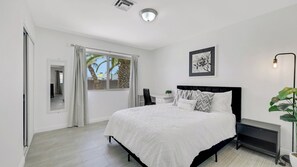 4 Schlafzimmer, Schreibtisch, kostenloses WLAN, Bettwäsche