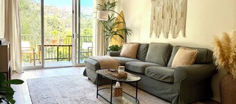 Beachy Malibu Loft - Pool / Tennis / Gym