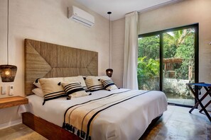 5 bedrooms, in-room safe, free WiFi, bed sheets