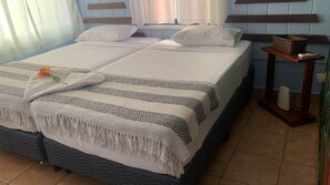 1 bedroom, desk, free WiFi, bed sheets