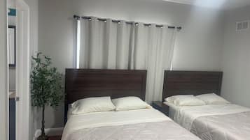 3 bedrooms, in-room safe, free WiFi