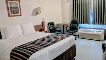 Handicap Room | Escrivaninha, espaço de trabalho para notebook, Wi-Fi de cortesia