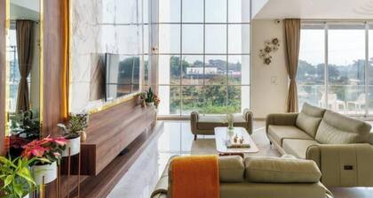 5BHK Delight -Mountain View/Steam Room, Pool table