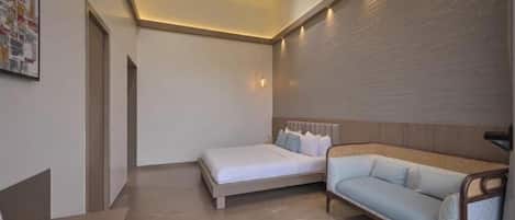 6 bedrooms, internet, bed sheets