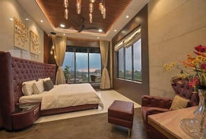 6 habitaciones, acceso a internet y ropa de cama