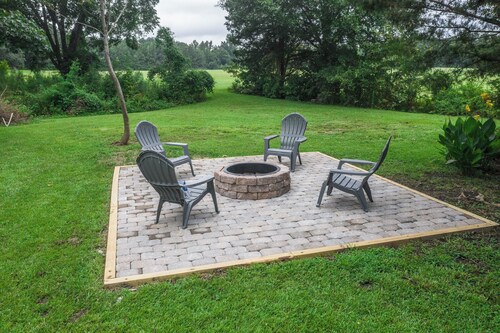 The Golf House @ by Land O' Lakes Golf Course in Whiteville, NC