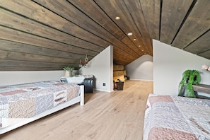 3 bedrooms, free WiFi, bed sheets, wheelchair access