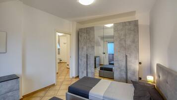 2 camere, ferro/asse da stiro