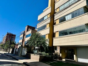 Exterior - 3-Bedroom Apartment 300m from the beach (Bombinhas)