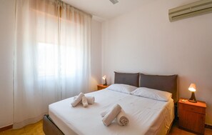 4 bedrooms, WiFi (free) - Lovely home in Marzamemi with WiFi (Marzamemi)