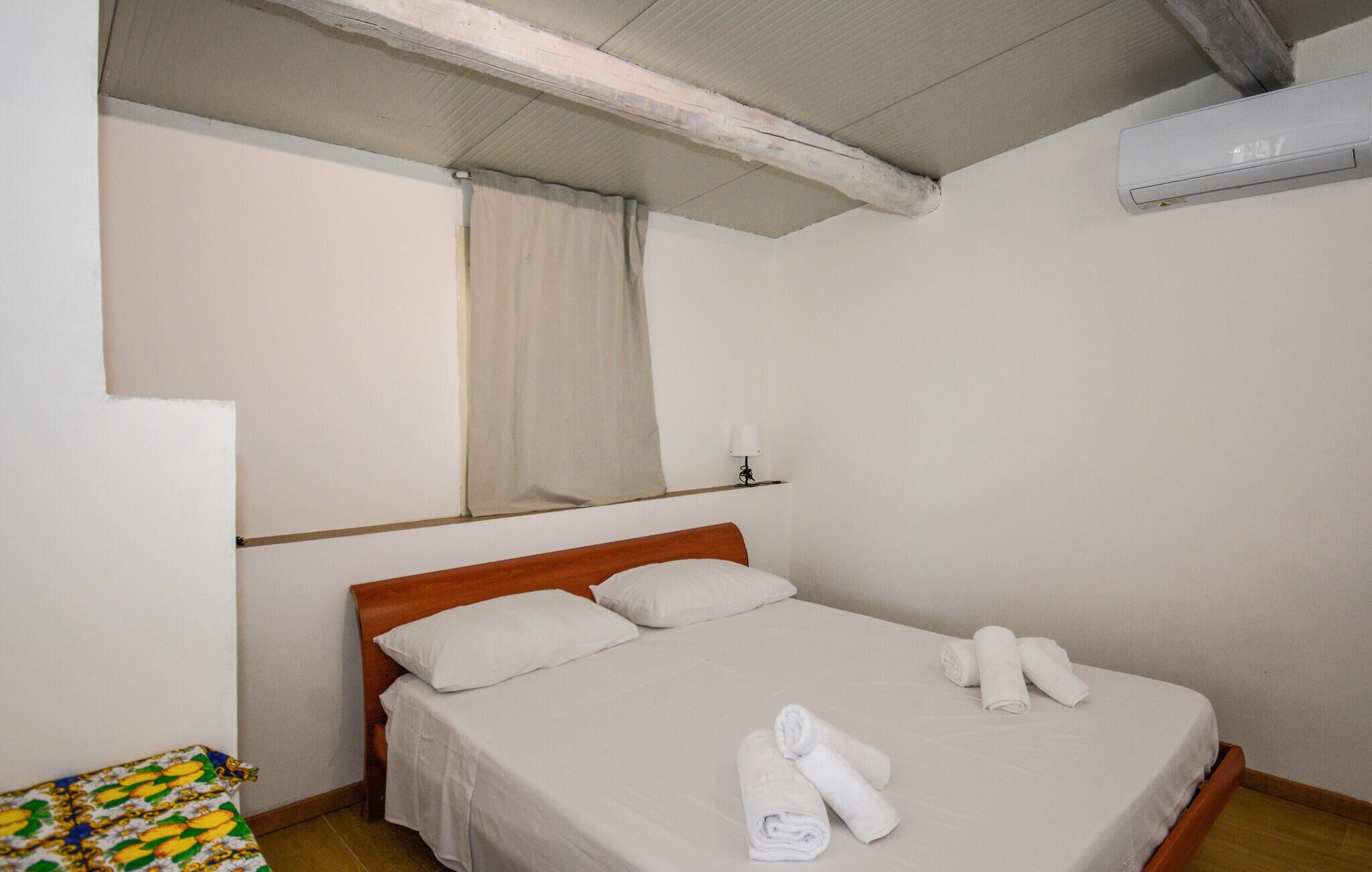 4 bedrooms, free WiFi
