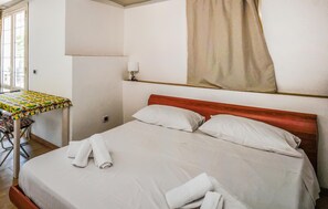 4 bedrooms, WiFi (free)