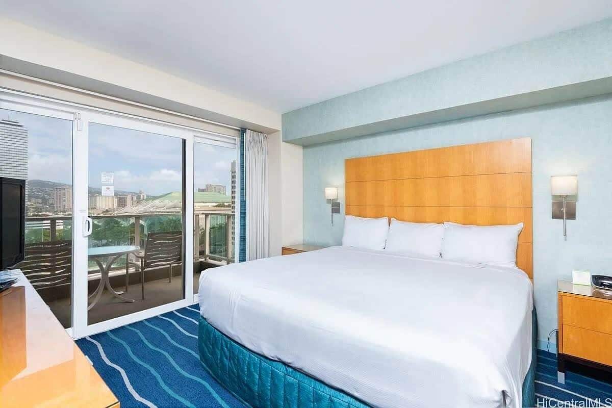 In-room safe, desk, laptop workspace, iron/ironing board