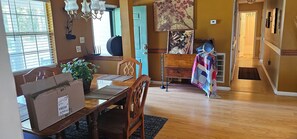 Dining - Beautiful farmhouse  with 3 bedrooms and 4 Queen beds for a cozy stay (Enfield)