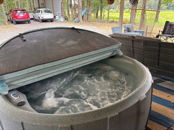 Bain à remous extérieur