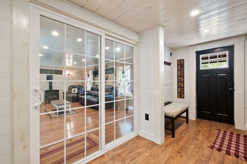 5 Bedroom/5 Bathroom NH Getaway