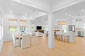 Maison (Multiple Bedrooms) | Intérieur