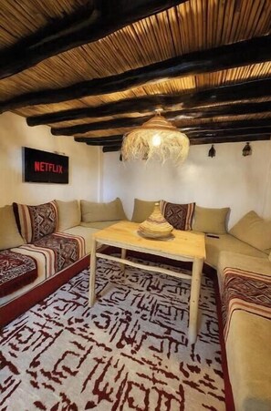 Living area - Cozy Moroccan Studio (Agadir)