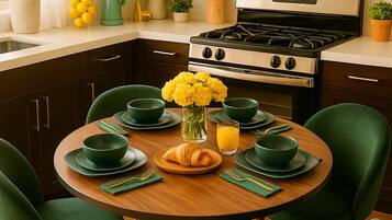 Micro-ondes, four, plaque de cuisson, lave-vaisselle