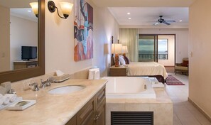 2 عدّة غرف نوم ومكتب ومكواة/لوح كي وسرير سفر