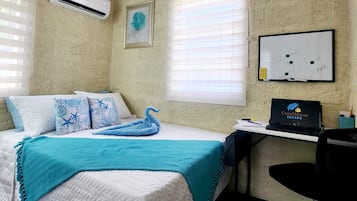 2 bedrooms, in-room safe, desk, iron/ironing board