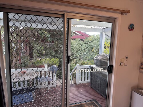 Private Comfortable bungalow for 2