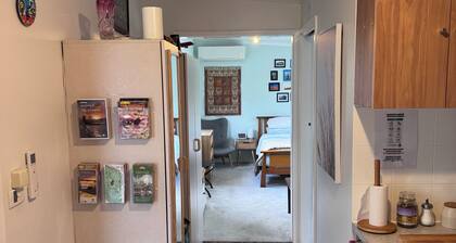 Private Comfortable bungalow for 2