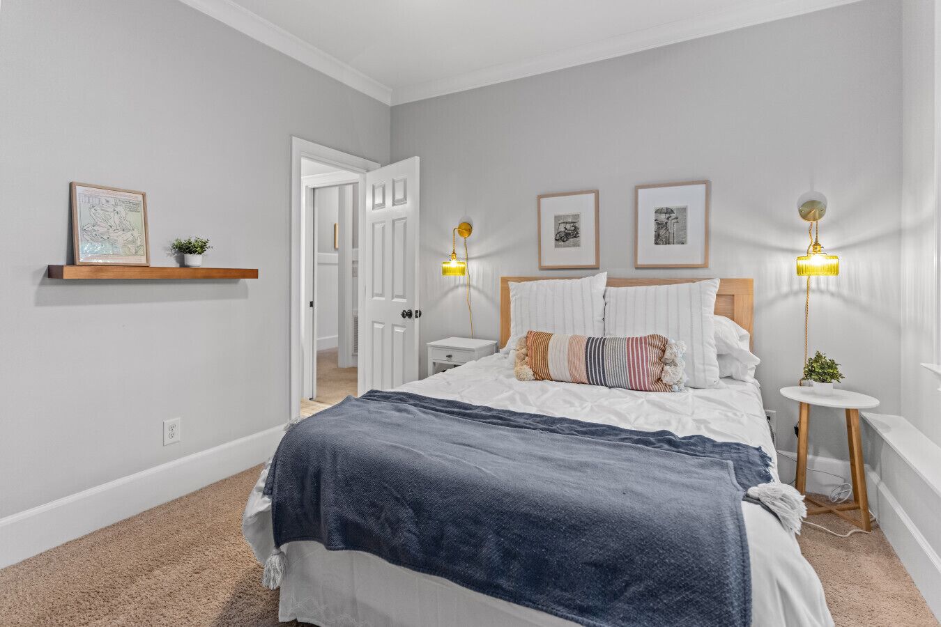 4 bedrooms, iron/ironing board, travel crib, free WiFi