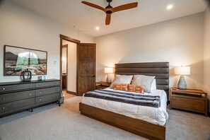 4 bedrooms, Internet, bed sheets