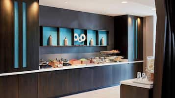 Desayuno continental incluido todos los días