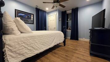 5 bedrooms, iron/ironing board, free WiFi, bed sheets