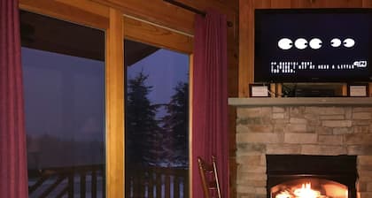 4 BR: Timbers #1 Stand alone Cabin