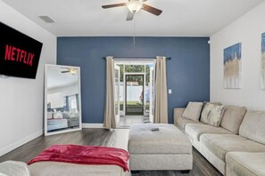 Smart TV - Welcome to The Chelsea Inn! This cozy, modern 3BR/2BA home is designed for all! (Tampa)