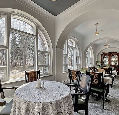 Maison Zacharie- Auberge complète