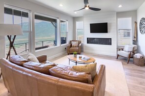 Smart TV, fireplace, video games - Scenic Mountain Stay Near Deer Valley Ski! (Heber City)