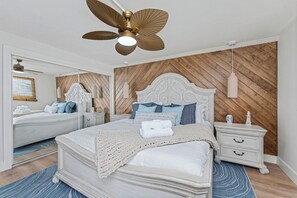2 habitaciones, tabla de planchar con plancha y cuna de viaje 