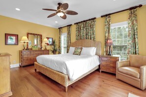 4 chambres, fer et planche à repasser, Wi-Fi, draps fournis