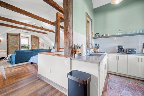 Charming Acorn House in Historic Downtown Stowe, perfect for a cozy getaway.