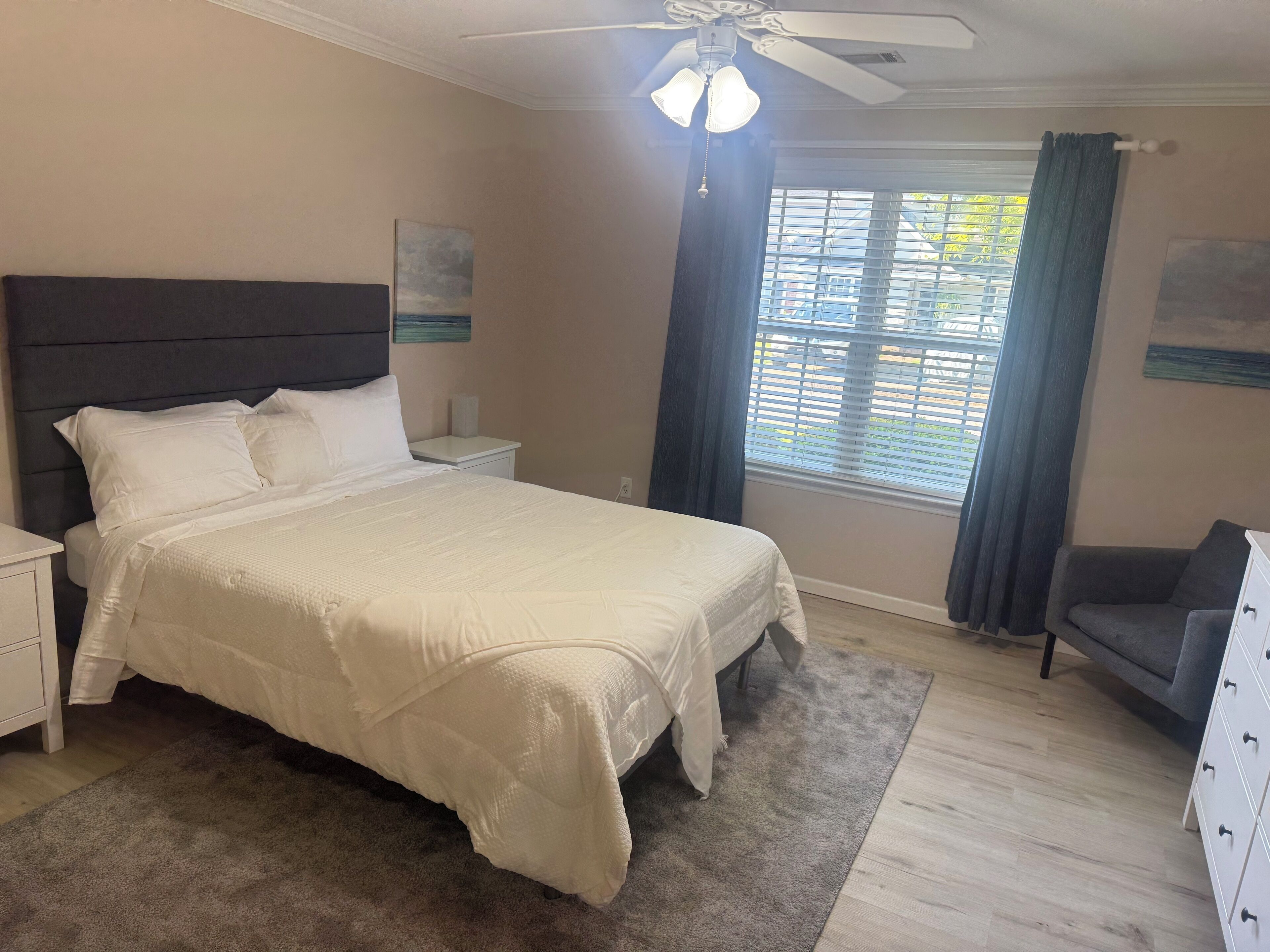 3 dormitoris, planxa i posts de planxar, wifi gratuïta i roba de llit 