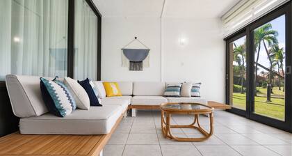 Coastal Living With Golf Course Vistas Otium