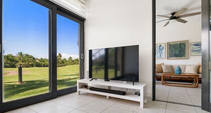 Coastal Living With Golf Course Vistas Otium