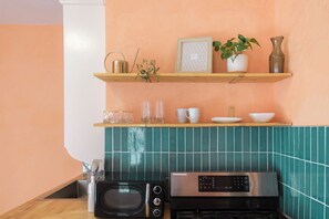 Fridge, microwave, oven, stovetop - Group-Friendly 4BR / 3.5BA / 2 Kitchens + Private Homes Side-by-Side  Sleeps 10 (Dayton)