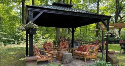 Charming English Cottage, perfect to experience autumn colors and winter sports