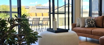 Comtemporary 4bedrm Townhouse with 2 car garage